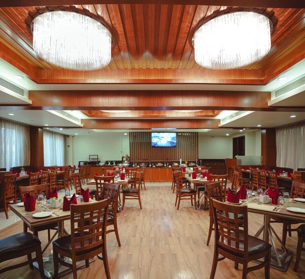 Ramee The Srinivas Palace 普杰 外观 照片