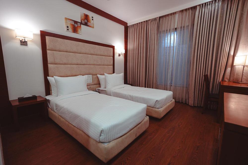 Ramee The Srinivas Palace 普杰 外观 照片